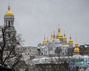 Московские попы подали иск о выселении из лавры: суд принял решение