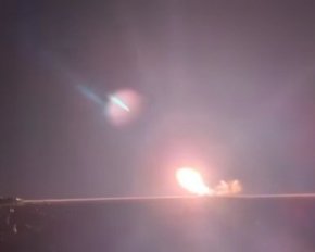 Ночная атака дронов: боевую работу сил ПВО сняли на видео