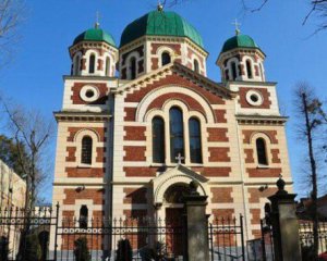 У Львові московських попів вигнали з головного храму РПЦ