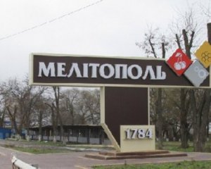 Ночные взрывы в Мелитополе: сообщают о новых &quot;прилетах&quot; по базе окупантов