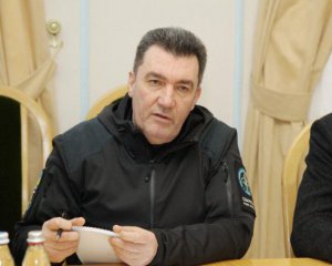 Данилов о Бахмуте: если начнем все сдавать, докатимся до Западной Украины