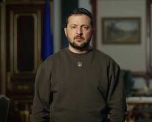 Україна стоїть на варті вільного світу: Зеленський привітав християн з Великоднем