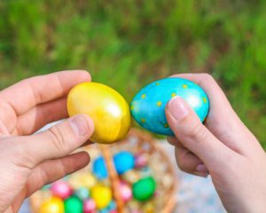 Почему на Пасху красят яйца и &quot;бьются&quot; крашенками: что означают народные традиции
