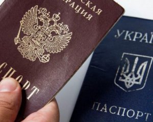 Чи будуть карати за російський паспорт після звільнення Криму: у Зеленського розповіли