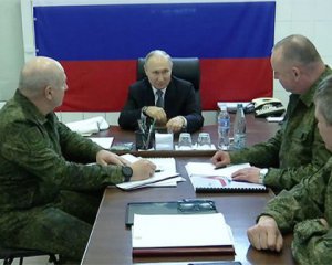 Премьер Литвы назвала цель "визитов" Путина на оккупированные территории