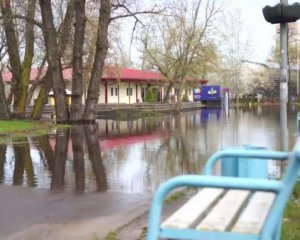 Подтопление в Киеве: уровень воды в Днепре падает