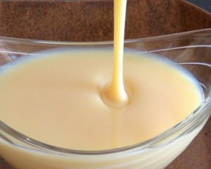 Як зварити смачне та натуральне згущене молоко в домашніх умовах за 15 хв.