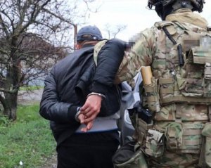 Спіймали безробітного, який "зливав" ворогу позиції ЗСУ