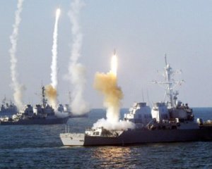 Россия увеличила количество ракетоносителей в Черном море: военные предупредили об опасности