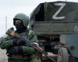 Окупанти викрадають цивільних. "Шиють" підготовку терактів