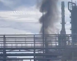 У Росії знову вибухи: вдруге палає нафтопереробний завод у Краснодарському краї