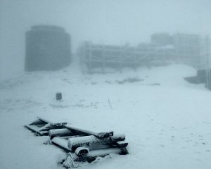 У Карпатах посилився мороз і досі лежить сніг – цікаві фото