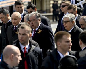 Путін зробив президентів на параді "живим щитом" ‒ ГУР