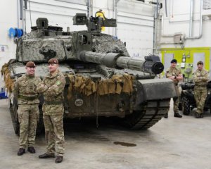 В Україну прибули всі обіцяні танки Challenger 2 з Великої Британії