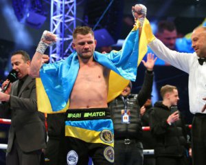 Непереможний український боксер відмовився від титулу чемпіона ЕBU