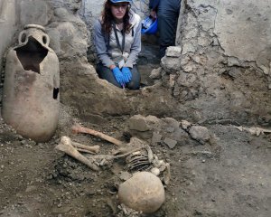 У Помпеях знайшли тіла загиблих