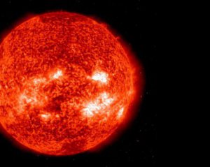 Мощная вспышка на Солнце вызвала негативные последствия на планете