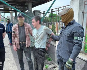 Шпионил за военными и пограничниками: СБУ "спаковала" предателя