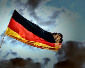 Німеччина розкритикувала Угорщину за блокування допомоги Києву