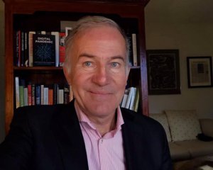 "Війна на порозі Росії стала незручно близькою до самого Путіна" - Майкл Боцюрків