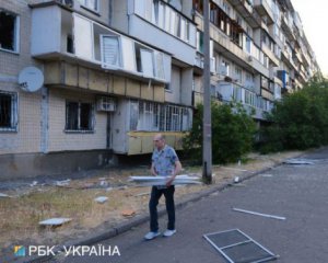Поліція показала перші хвилини після падіння уламків ракети в Києві