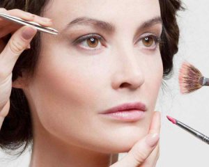 Омолаживающий макияж – что нужно знать женщинам за 40
