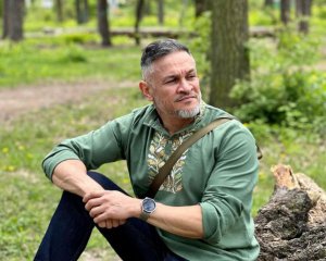 Може підніматись на балкон. Ектор відзвітував про свою допомогу ЗСУ