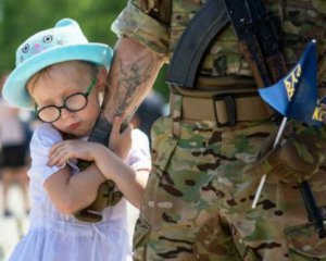 Без хибних надій: про що говорити з дітьми військовополонених