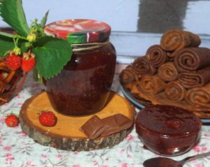 Клубничное варенье с шоколадом: как выбрать правильно ингредиенты