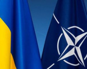 Росія має просити, щоб Україну прийняли в НАТО – Зеленський