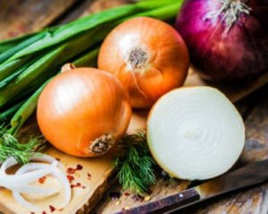 Вісім дієвих способів, як з цибулі вивести гіркоту