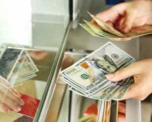 Какие доллары не будут принимать в обменниках: разъяснение НБУ