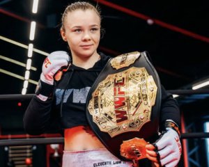 "Будет врагам кадыки вырывать": чемпионка мира сражается в штурмовой бригаде
