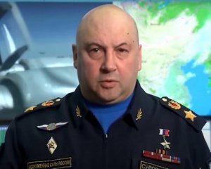 ФСБ изолировала Суровикина – СМИ