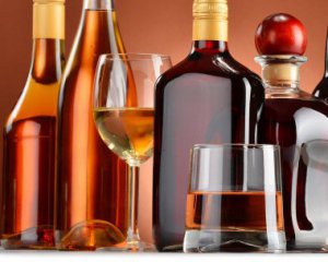 Ціни на алкоголь можуть підвищитися: які напої подорожчають найбільше