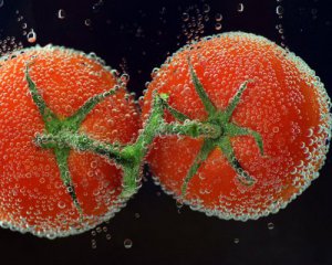 Які прянощі роблять засолені помідори неймовірно смачними