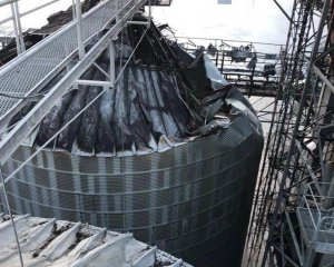 Стало известно, сколько зерна РФ уничтожила в порту "Черноморск"