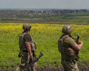 На Донбасі українці знищують окупантів, ведуть поступальний наступ