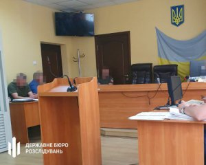 Воєнкома, який побив військового битою, взяли під варту без можливості внесення застави