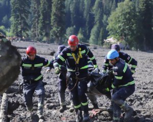 В Грузии из-за оползня погибла гражданка Украины: спасатели ищут ее ребенка