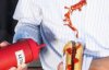 Як вивести пляму від кетчупу з білого одягу: ефективні способи