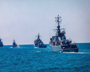 Ворог у паніці – флот РФ активно маневрує в Чорному морі