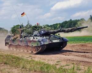 СМИ назвали тайного покупателя, который приобрел для Украины 50 танков Leopard 1