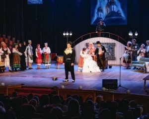 Театр компании Ferrexpo собирает деньги на ВСУ и планирует привезти спектакль в Киев