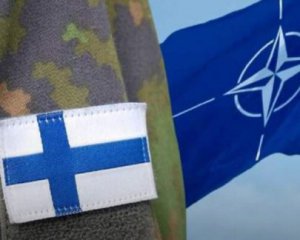 Финляндия хочет заключить из США &quot;исключительный&quot; оборонный договор, который напряжет Россию