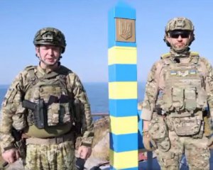 &quot;Следующий будет в Крыму&quot;: на Змеином установили пограничный знак