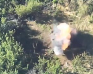 Спецназовцы с аэроразведчиками устроили охоту на оккупантов: Сырский показал взрывное видео