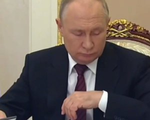 Путін зловив галюцинацію – момент на відео