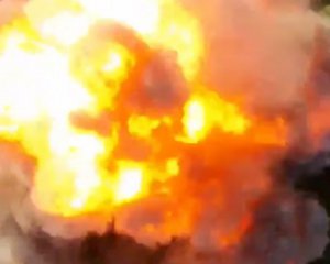 ВСУ одной гранатой уничтожили российский склад – яркое видео