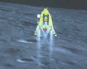 Індійська міжпланетна станція "Чандраян-3" висадилась на Місяці: відео